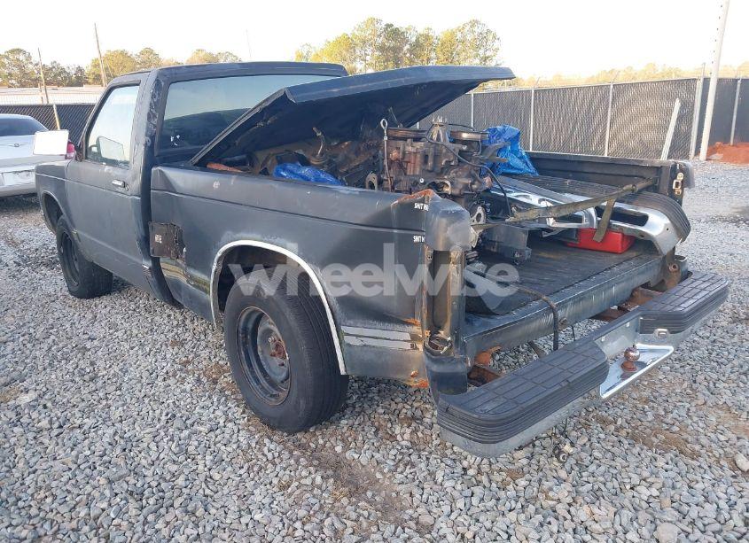 Photo 3 of 1993 Chevrolet S TRUCK S10 (VIN 1GCCS14R8P8188977)