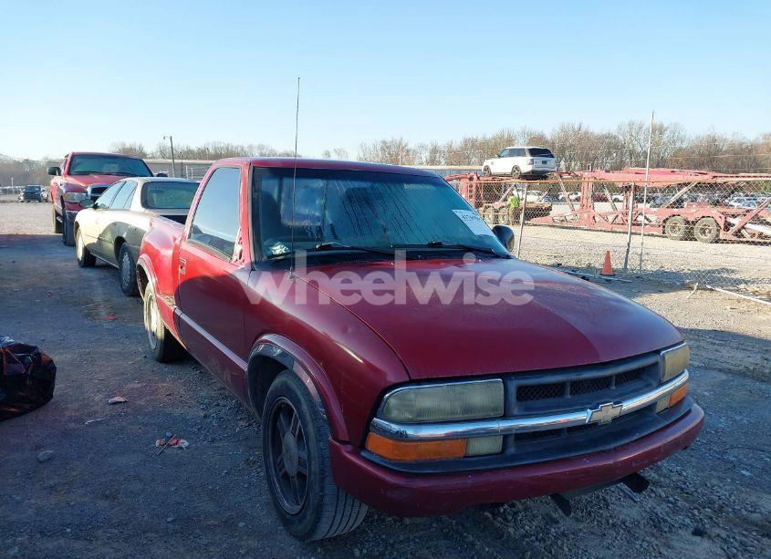 1998 Chevrolet S-10 LS SPORTSIDE (VIN 1GCCS14W4W8151302) main photo