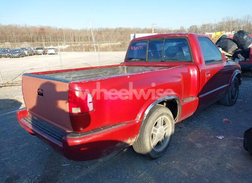 Photo 4 of 1998 Chevrolet S-10 LS SPORTSIDE (VIN 1GCCS14W4W8151302)