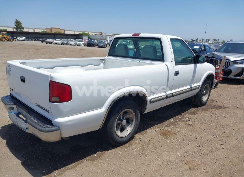 Photo 4 of 2000 Chevrolet S-10 LS (VIN 1GCCS14W5YK149287)