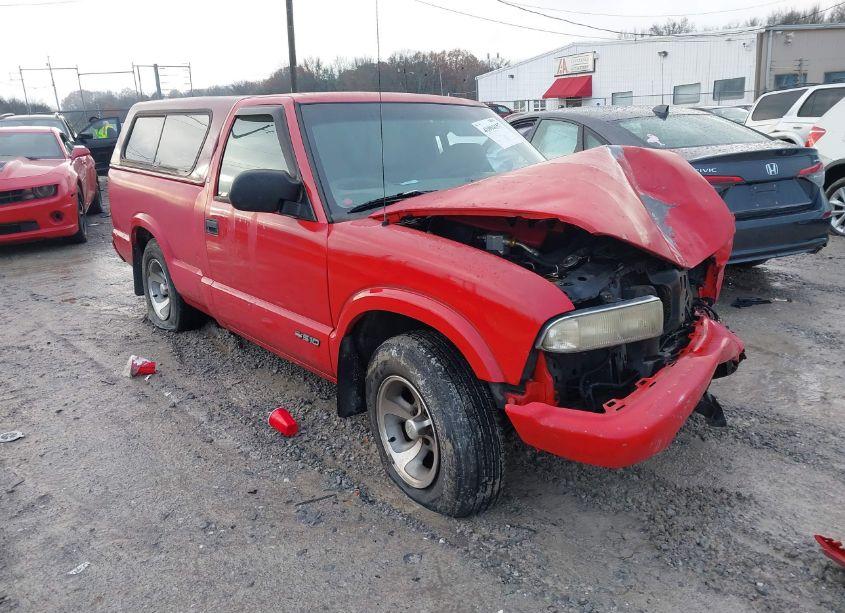 1999 Chevrolet S-10 LS (VIN 1GCCS14W6XK139267) main photo
