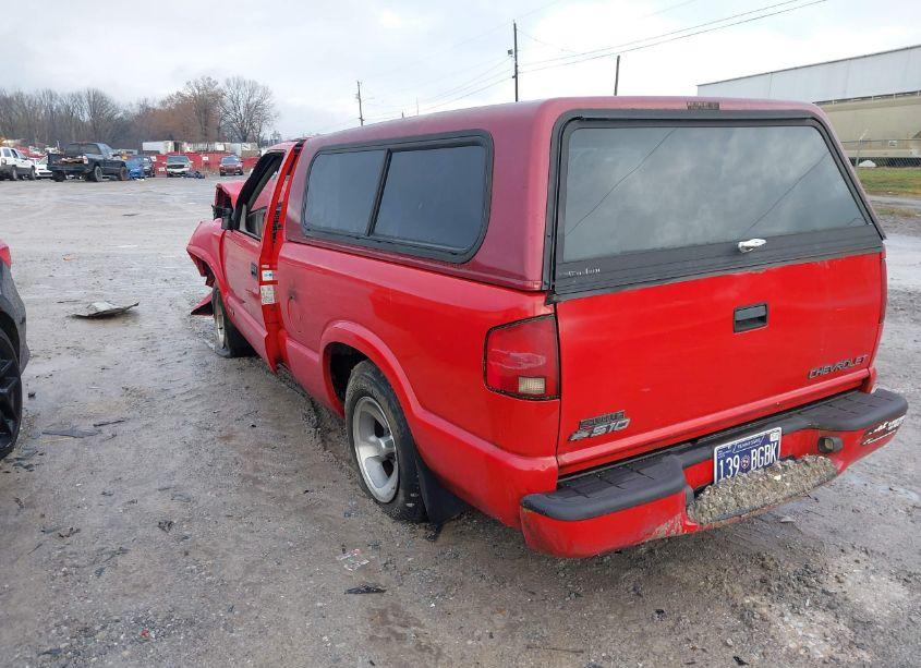 Photo 3 of 1999 Chevrolet S-10 LS (VIN 1GCCS14W6XK139267)