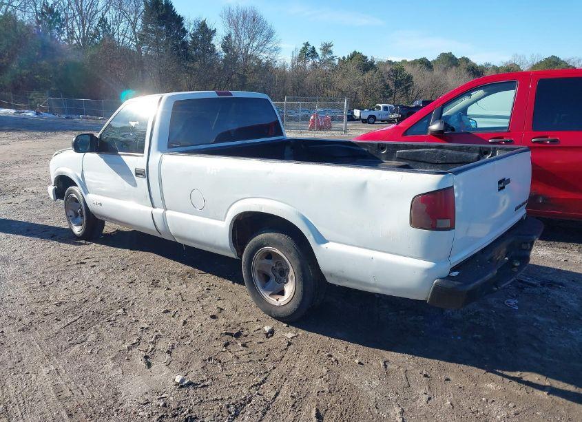 Photo 3 of 2000 Chevrolet S-10 (VIN 1GCCS14WXYK200606)