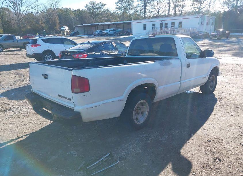 Photo 4 of 2000 Chevrolet S-10 (VIN 1GCCS14WXYK200606)