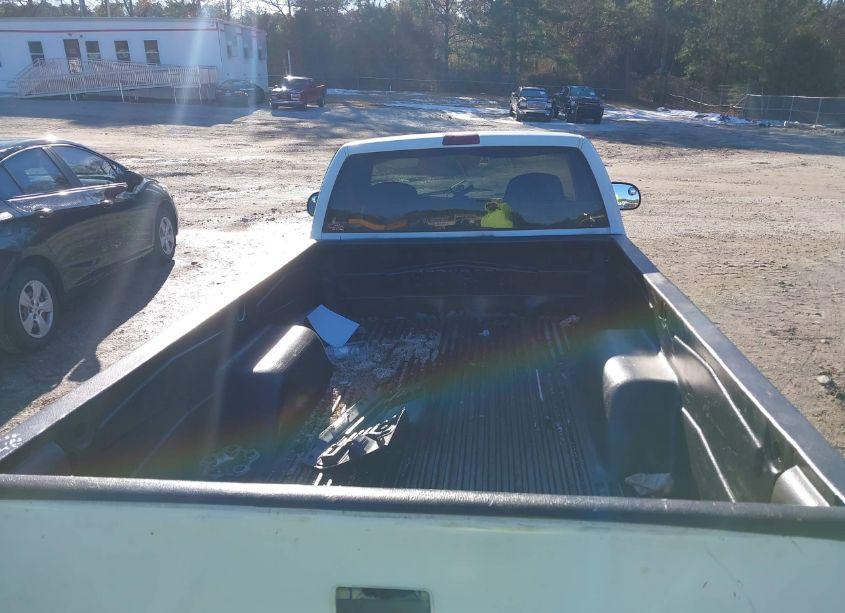 Photo 8 of 2000 Chevrolet S-10 (VIN 1GCCS14WXYK200606)