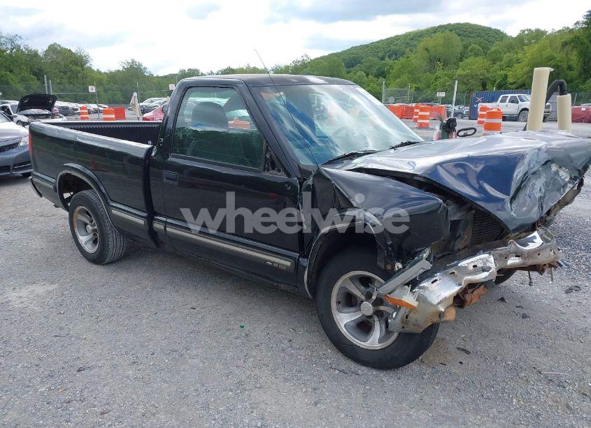 1998 Chevrolet S-10 LS FLEETSIDE (VIN 1GCCS14X0W8138264) main photo