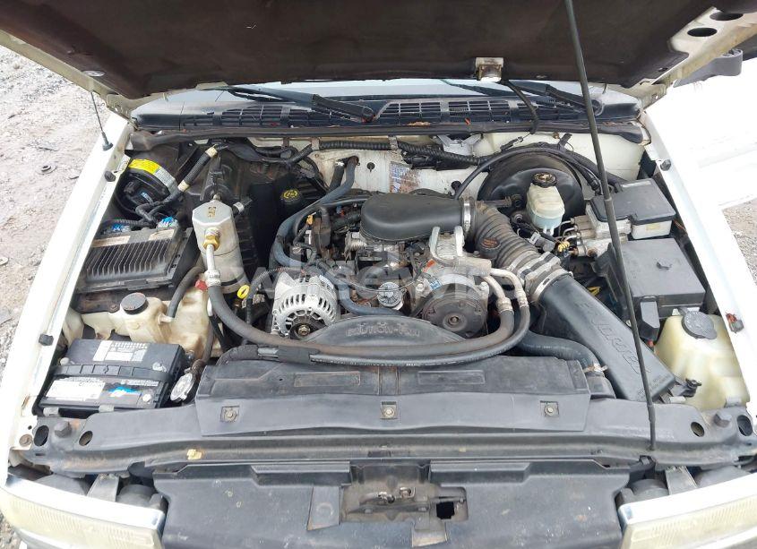 Photo 10 of 1998 Chevrolet S-10 LS FLEETSIDE (VIN 1GCCS14X0W8200407)