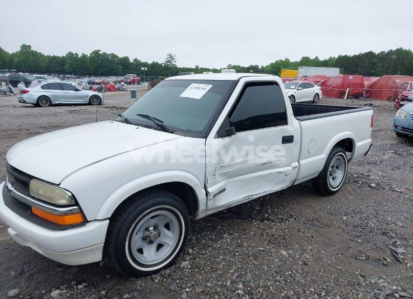 Photo 2 of 1998 Chevrolet S-10 LS FLEETSIDE (VIN 1GCCS14X0W8200407)