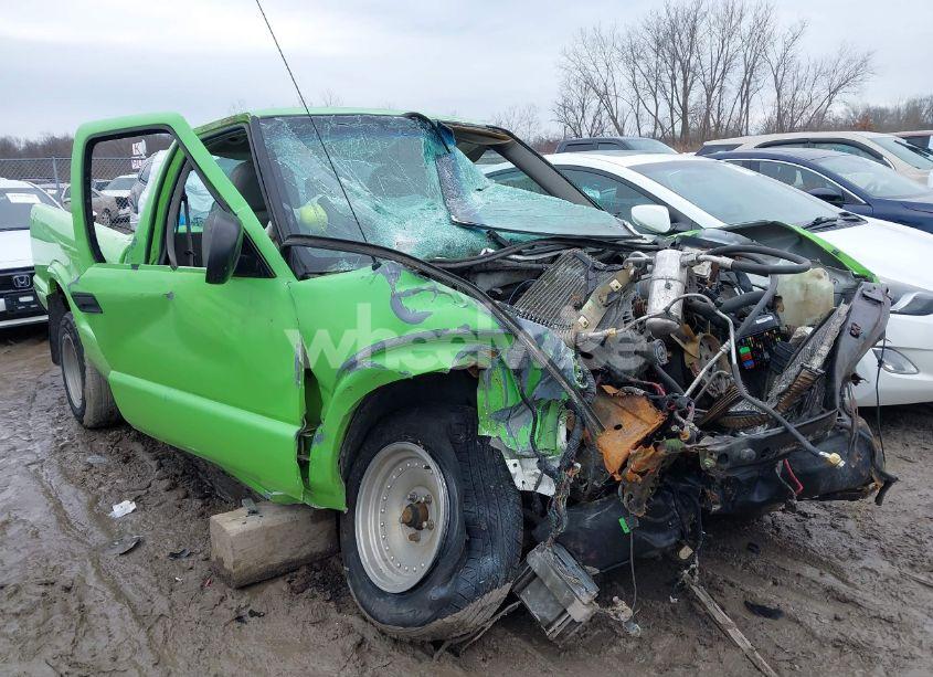 2003 Chevrolet S-10 (VIN 1GCCS14X138275192) main photo