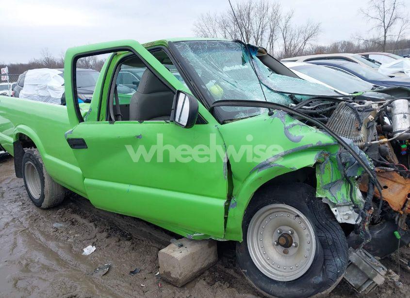 Photo 13 of 2003 Chevrolet S-10 (VIN 1GCCS14X138275192)