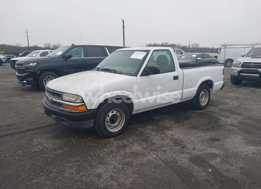 Photo 2 of 2003 Chevrolet S-10 (VIN 1GCCS14X238218144)