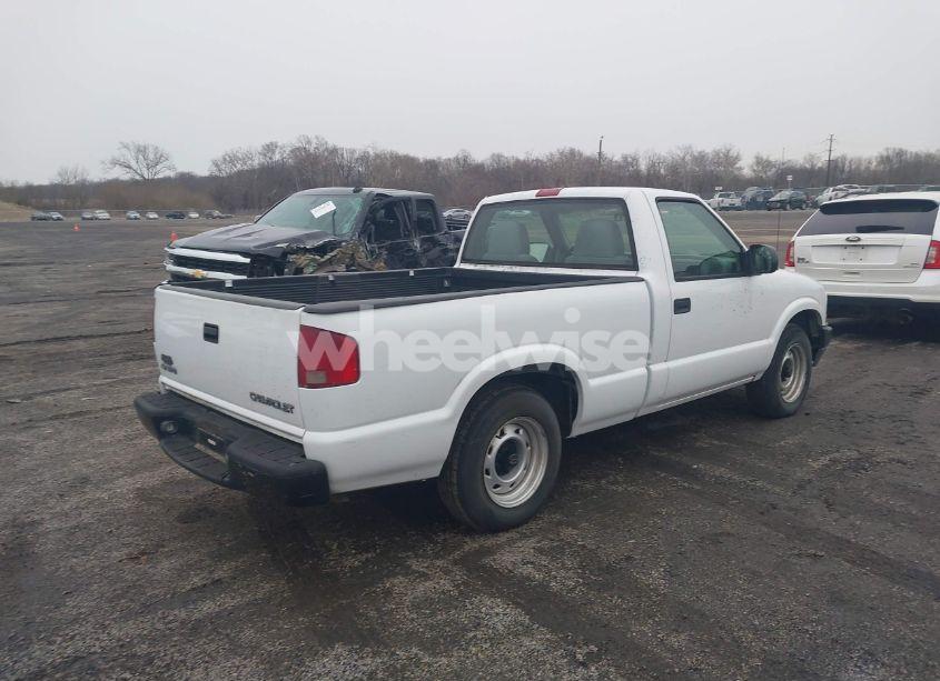 Photo 4 of 2003 Chevrolet S-10 (VIN 1GCCS14X238218144)