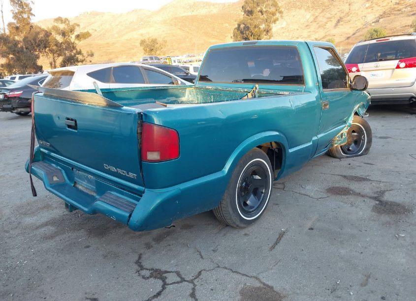 Photo 4 of 1996 Chevrolet S TRUCK S10 (VIN 1GCCS14X2T8151349)
