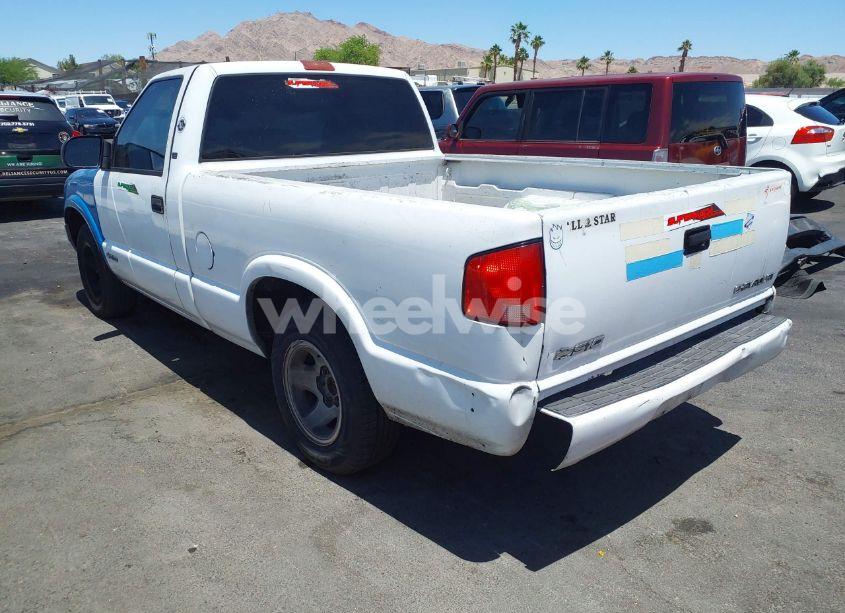 Photo 3 of 1996 Chevrolet S TRUCK S10 (VIN 1GCCS14X4T8232045)