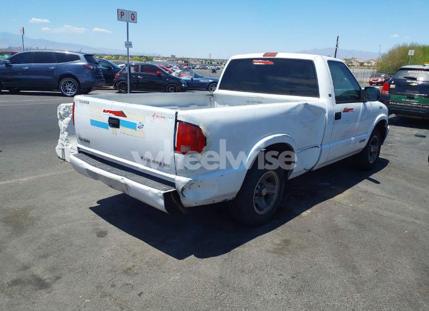 Photo 4 of 1996 Chevrolet S TRUCK S10 (VIN 1GCCS14X4T8232045)