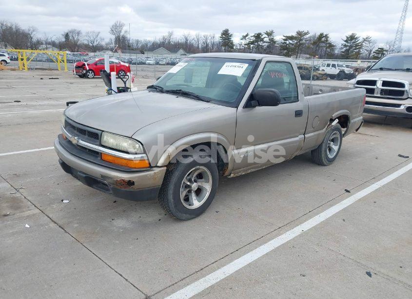 Photo 2 of 2003 Chevrolet S-10 LS (VIN 1GCCS14X538224181)