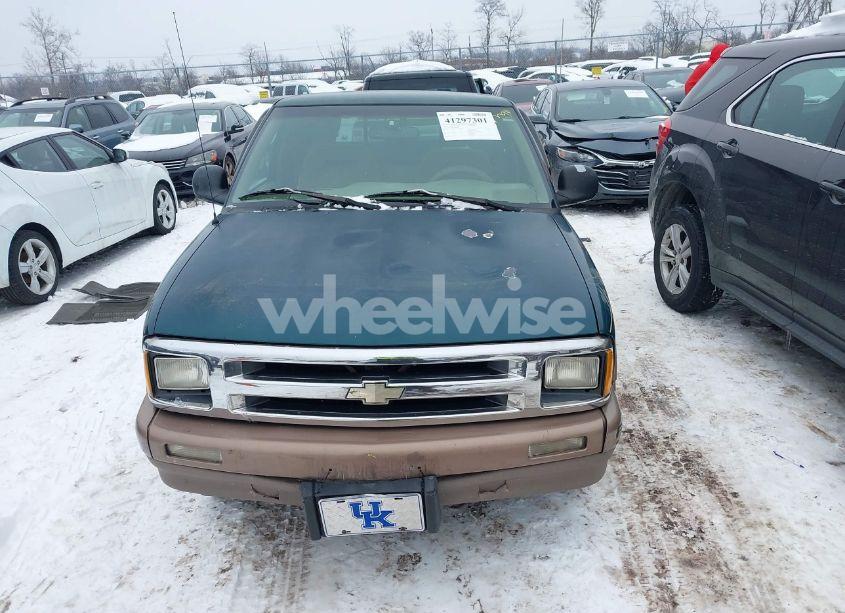 Photo 11 of 1996 Chevrolet S TRUCK S10 (VIN 1GCCS14X5T8182398)