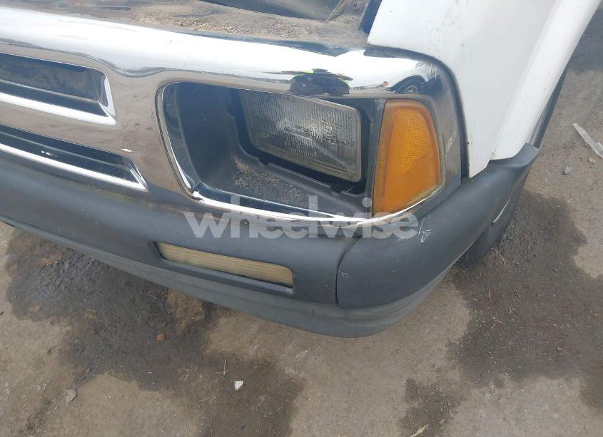 Photo 12 of 1996 Chevrolet S TRUCK S10 (VIN 1GCCS14X5TK198636)