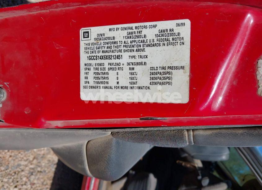 Photo 9 of 1999 Chevrolet S-10 LS (VIN 1GCCS14X6X8212451)