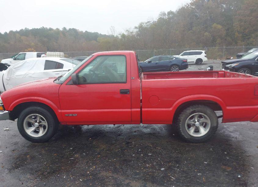Photo 14 of 1999 Chevrolet S-10 LS (VIN 1GCCS14X6XK225686)