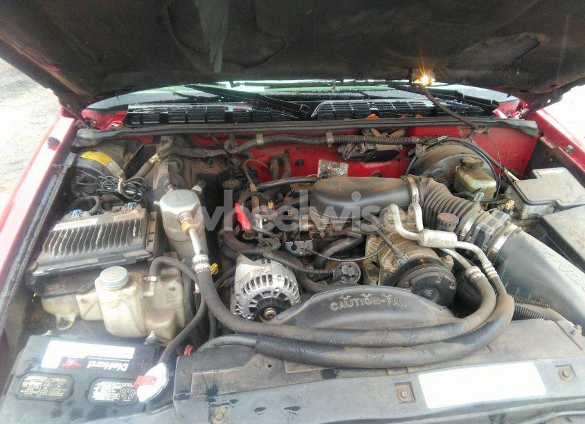 Photo 10 of 1998 Chevrolet S-10 FLEETSIDE (VIN 1GCCS14X7WK207793)