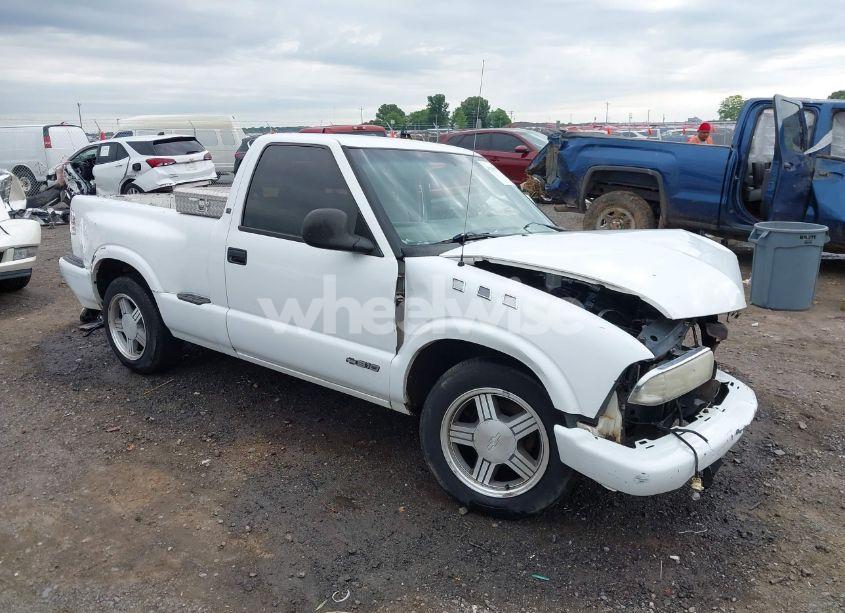 1998 Chevrolet S-10 LS SPORTSIDE (VIN 1GCCS14X8W8161937) main photo