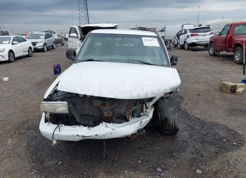 Photo 13 of 1998 Chevrolet S-10 LS SPORTSIDE (VIN 1GCCS14X8W8161937)