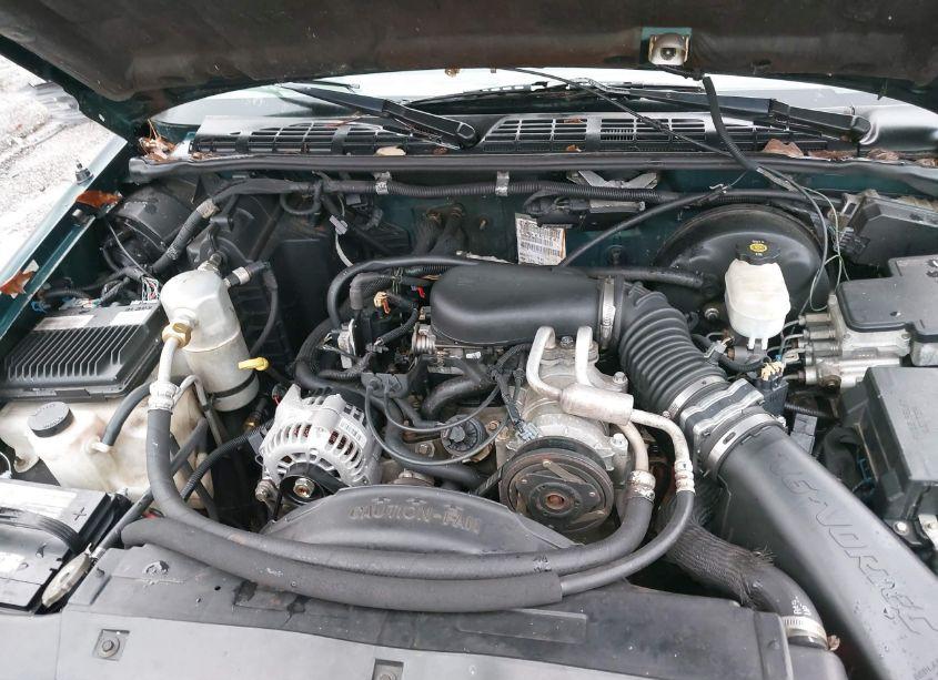 Photo 10 of 1998 Chevrolet S-10 FLEETSIDE (VIN 1GCCS14X9W8238993)