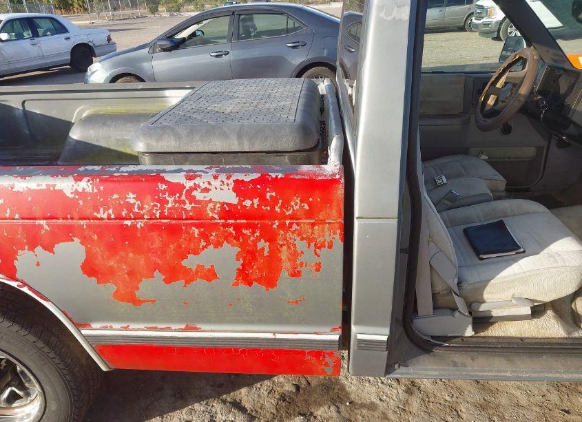 Photo 8 of 1993 Chevrolet S TRUCK S10 (VIN 1GCCS14Z0P8164835)