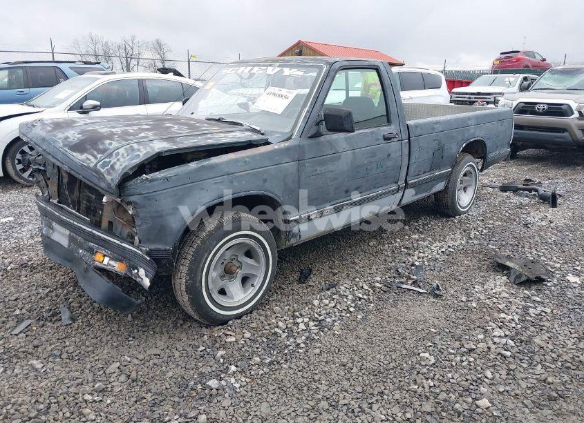 Photo 2 of 1993 Chevrolet S TRUCK S10 (VIN 1GCCS14Z1P8178257)