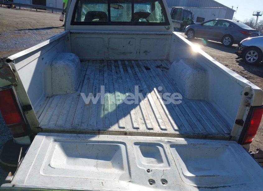 Photo 12 of 1993 Chevrolet S TRUCK S10 (VIN 1GCCS14Z2P8119315)
