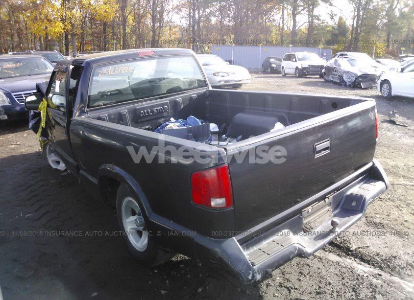Photo 3 of 1994 Chevrolet S TRUCK S10 (VIN 1GCCS14Z3RK119569)
