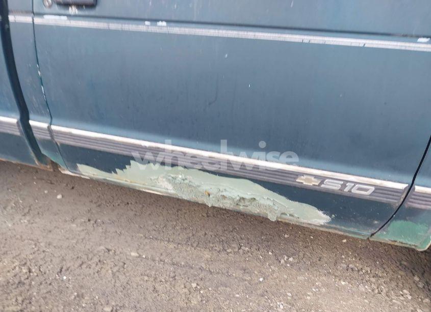 Photo 6 of 1993 Chevrolet S TRUCK S10 (VIN 1GCCS14Z6P8191523)