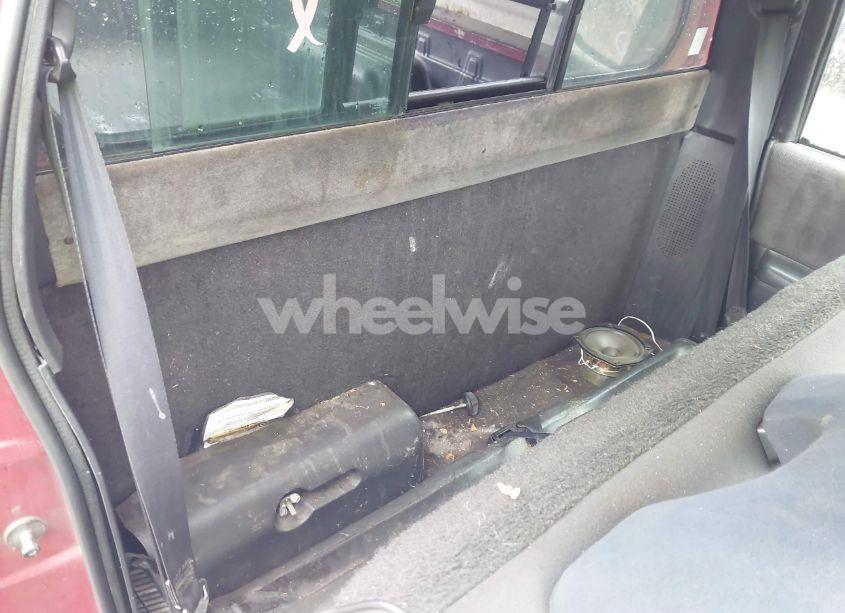 Photo 8 of 1993 Chevrolet S TRUCK S10 (VIN 1GCCS14Z8P0161468)