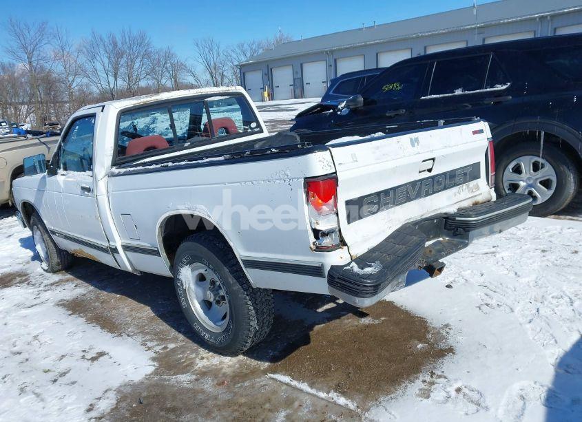 Photo 3 of 1992 Chevrolet S TRUCK S10 (VIN 1GCCS14ZXN8212614)