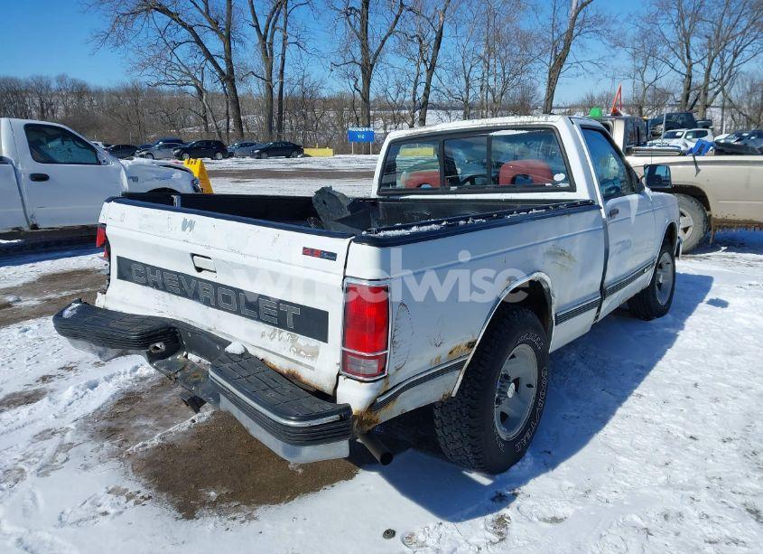 Photo 4 of 1992 Chevrolet S TRUCK S10 (VIN 1GCCS14ZXN8212614)