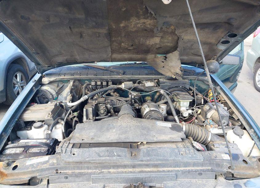 Photo 10 of 1996 Chevrolet S TRUCK S10 (VIN 1GCCS1940T8157830)