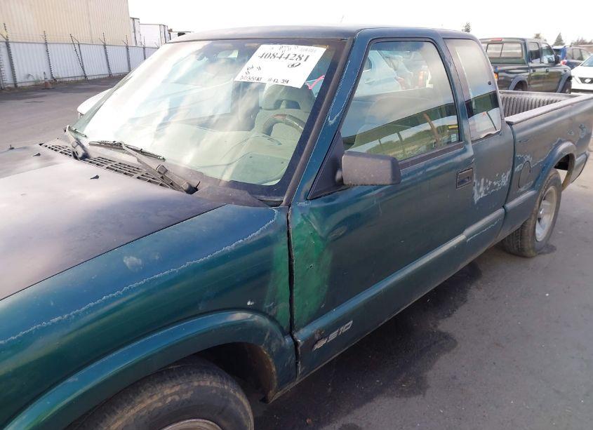Photo 12 of 1996 Chevrolet S TRUCK S10 (VIN 1GCCS1940T8157830)