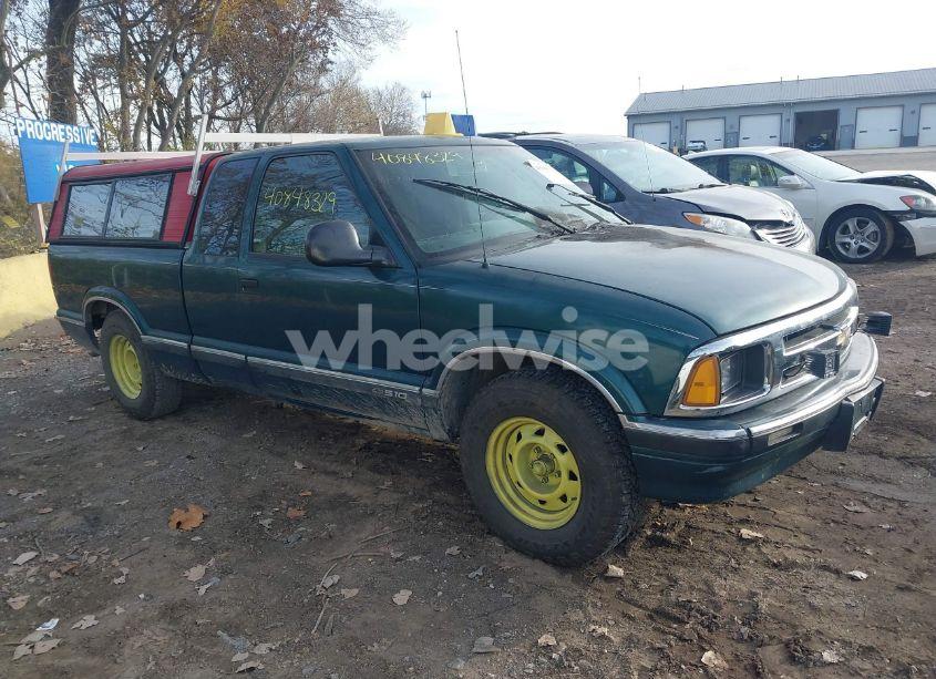1996 Chevrolet S TRUCK S10 (VIN 1GCCS1941T8167251) main photo