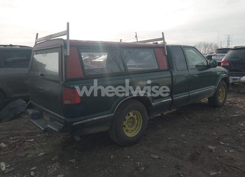 Photo 4 of 1996 Chevrolet S TRUCK S10 (VIN 1GCCS1941T8167251)
