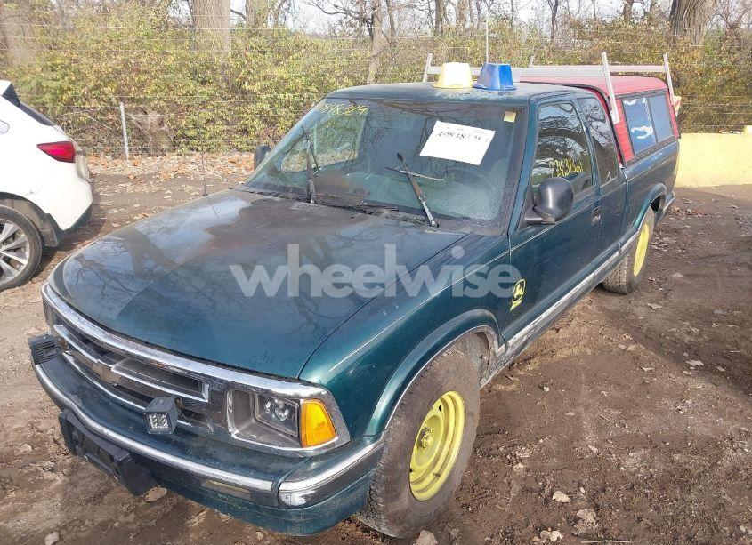 Photo 6 of 1996 Chevrolet S TRUCK S10 (VIN 1GCCS1941T8167251)
