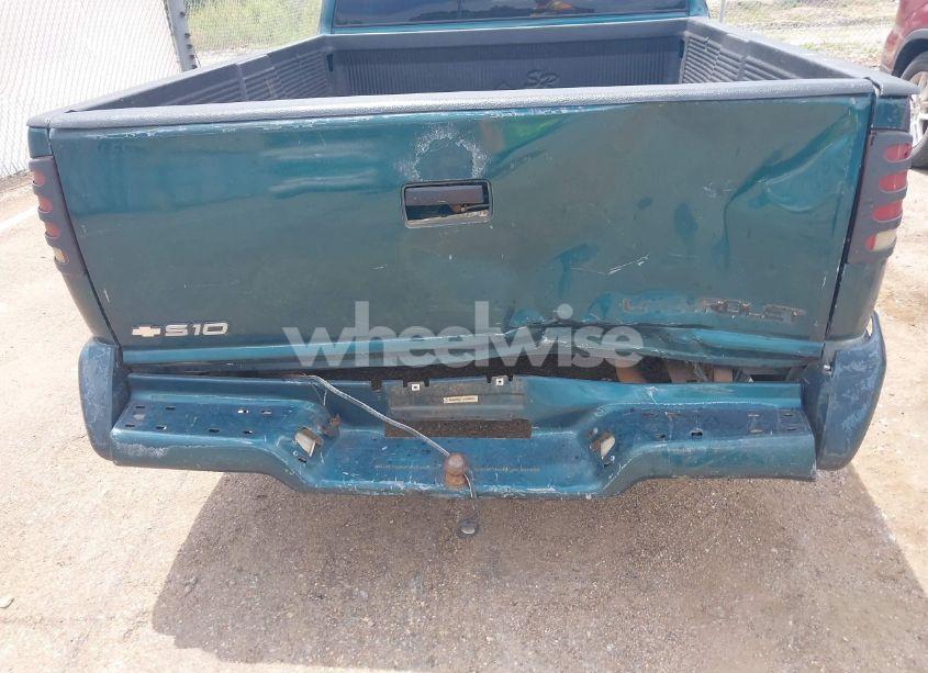 Photo 6 of 1997 Chevrolet S-10 LS FLEETSIDE (VIN 1GCCS1941VK122638)