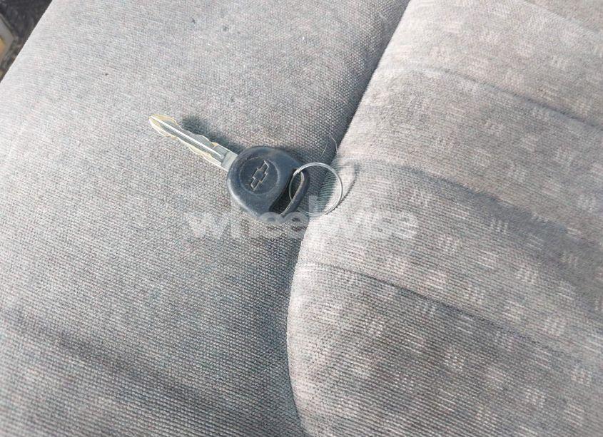 Photo 11 of 2000 Chevrolet S-10 LS (VIN 1GCCS1942YK156897)