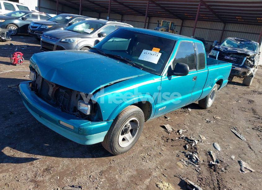 Photo 2 of 1994 Chevrolet S TRUCK S10 (VIN 1GCCS1943R8209878)