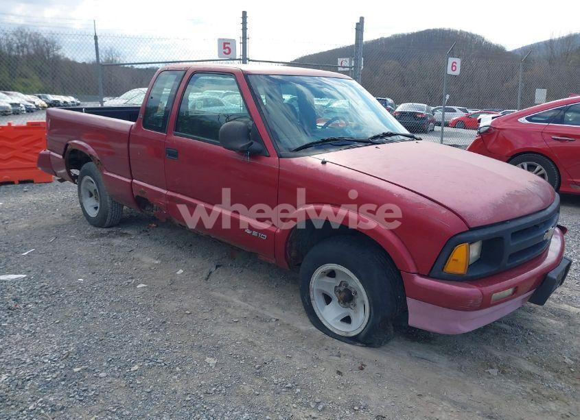 1995 Chevrolet S TRUCK S10 (VIN 1GCCS1943S8209790) main photo