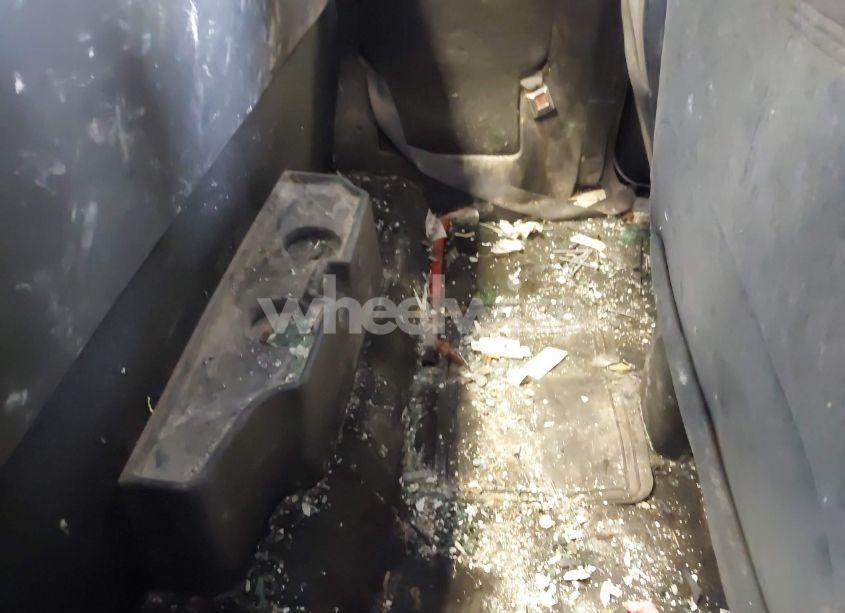 Photo 8 of 2000 Chevrolet S-10 LS (VIN 1GCCS1943YK168119)