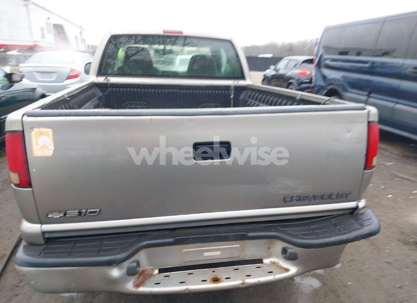 Photo 16 of 1998 Chevrolet S-10 LS FLEETSIDE (VIN 1GCCS1944WK213467)