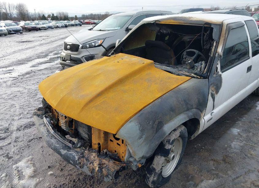 Photo 6 of 1995 Chevrolet S TRUCK S10 (VIN 1GCCS1949S8260291)