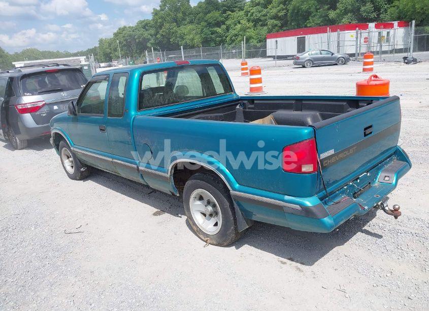 Photo 3 of 1995 Chevrolet S TRUCK S10 (VIN 1GCCS1949SK180749)