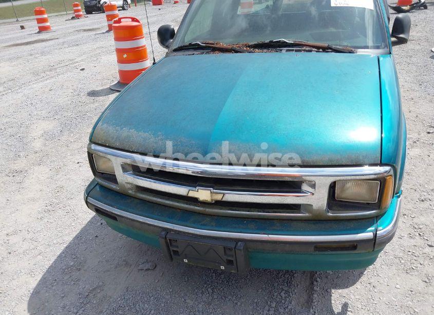 Photo 6 of 1995 Chevrolet S TRUCK S10 (VIN 1GCCS1949SK180749)